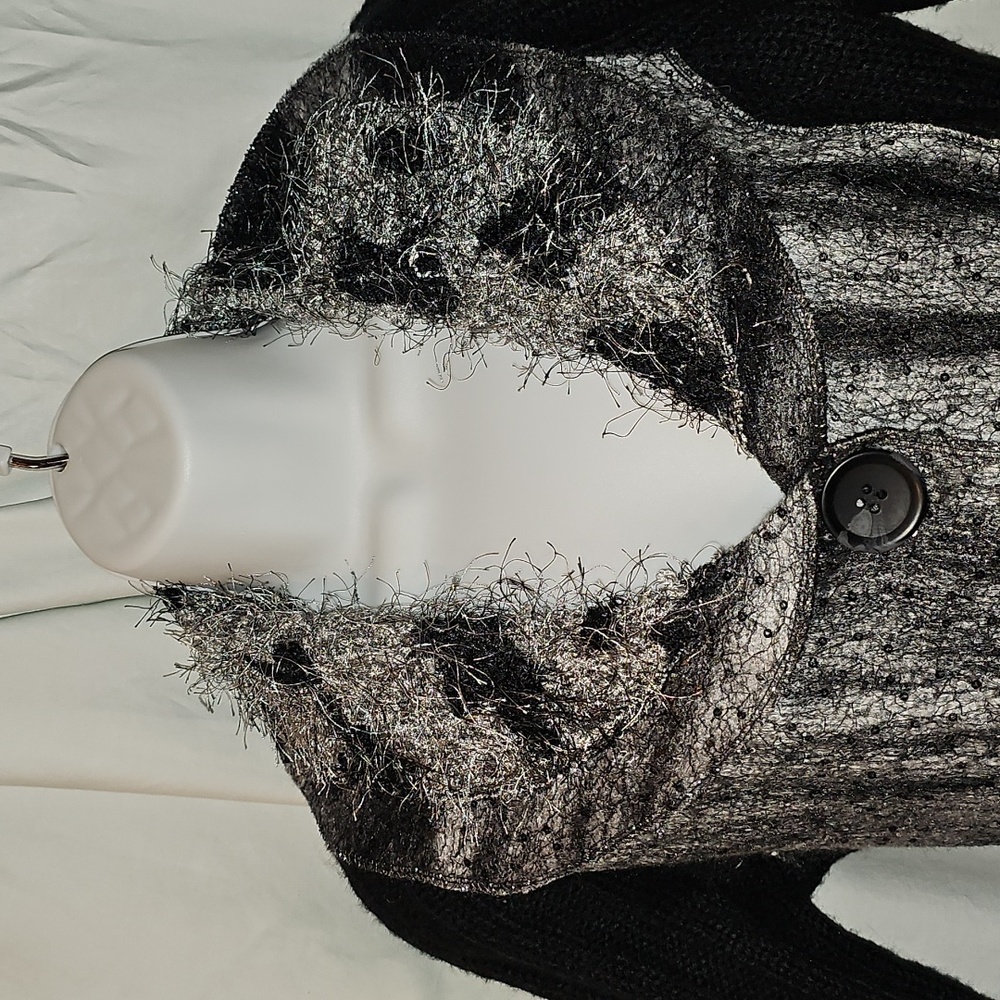 Sioni Studio Mixed Fabric/Fun Sweater - Picture 2 of 15
